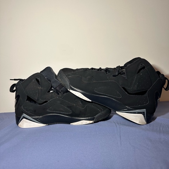 Jordan True Flight - Picture 3 of 5